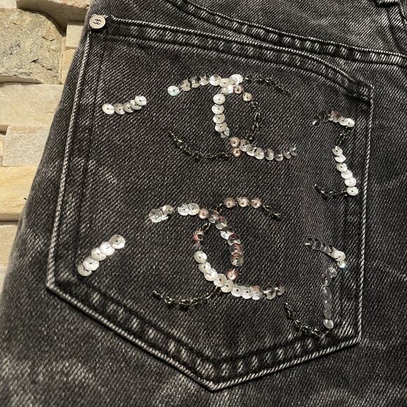 CHANEL 23B 2024 Runway Jeans 34 FR | Black Denim, White CC Logo, Baggy Oversized - Picture 9 of 14